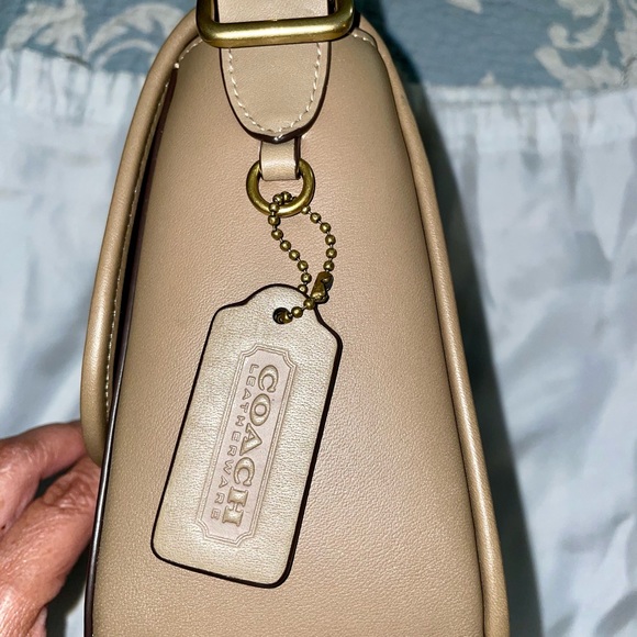 **** SOLD***** Coach Rambler - Picture 8 of 14